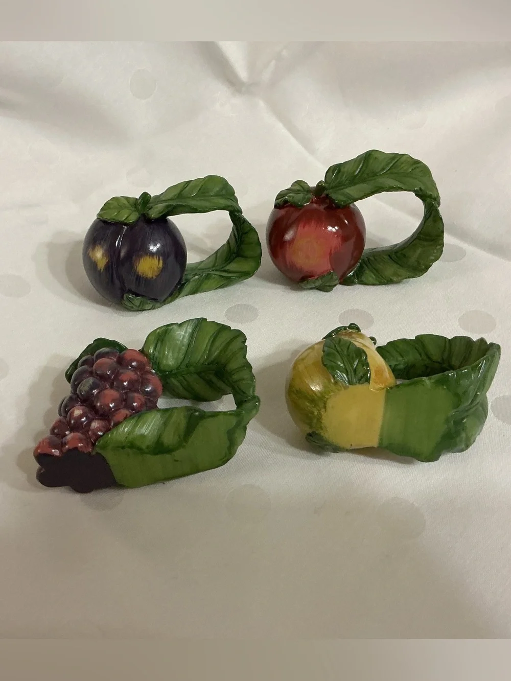 Sonoma Fruit Ceramic Napkin Rings in Green, Red, Yellow, Purple & 1 basket